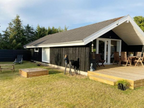 Holiday Home Aderice - 1km from the sea by Interhome in Hals